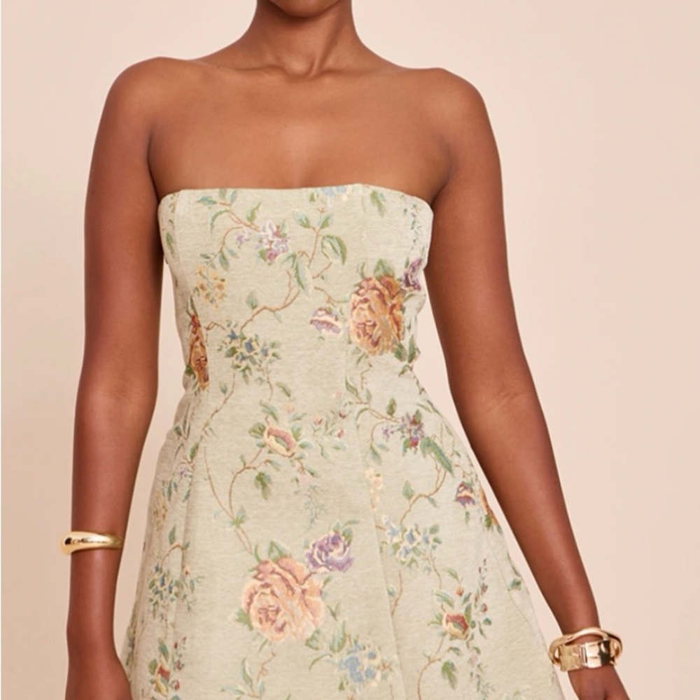 PrettyLittleThing Floral Strapless Mini Dress